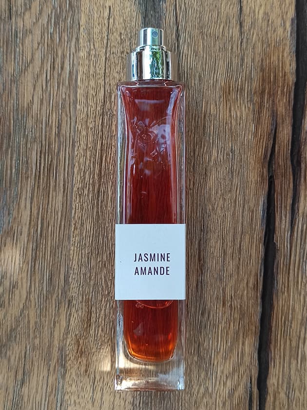 JASMINE AMANDE